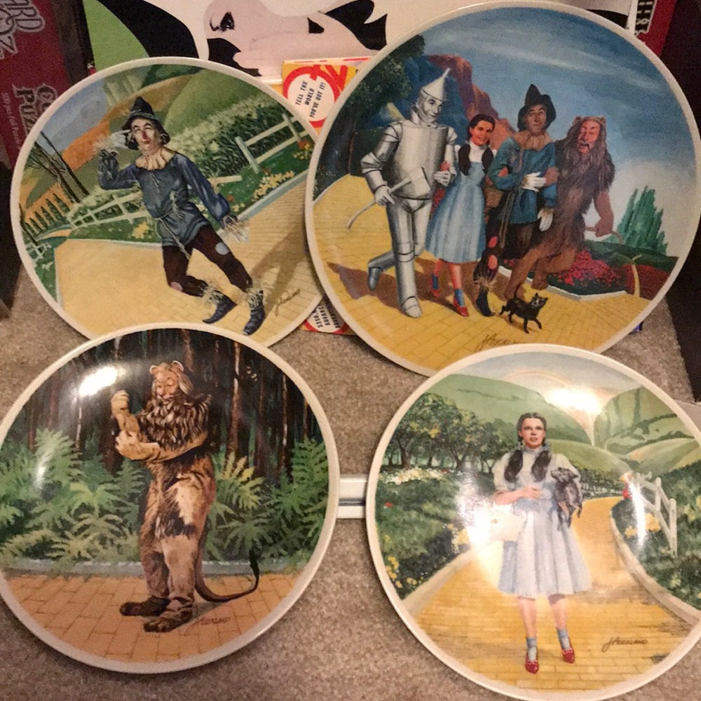 Wizard of oz plates collectible